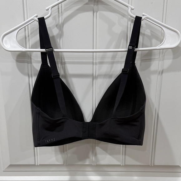 NWOT SKIMS Sleek Black Wire Free Bra - Picture 3 of 6